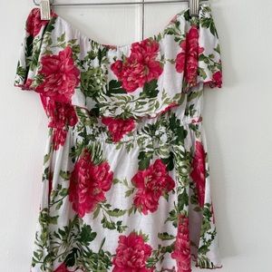 Soft, flowy strapless top in size small.
